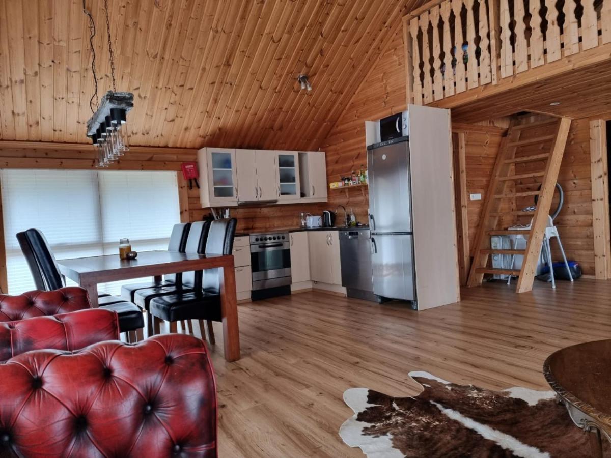 Golden Circle Cabin, Hot Tub Villa Гейсир Екстериор снимка