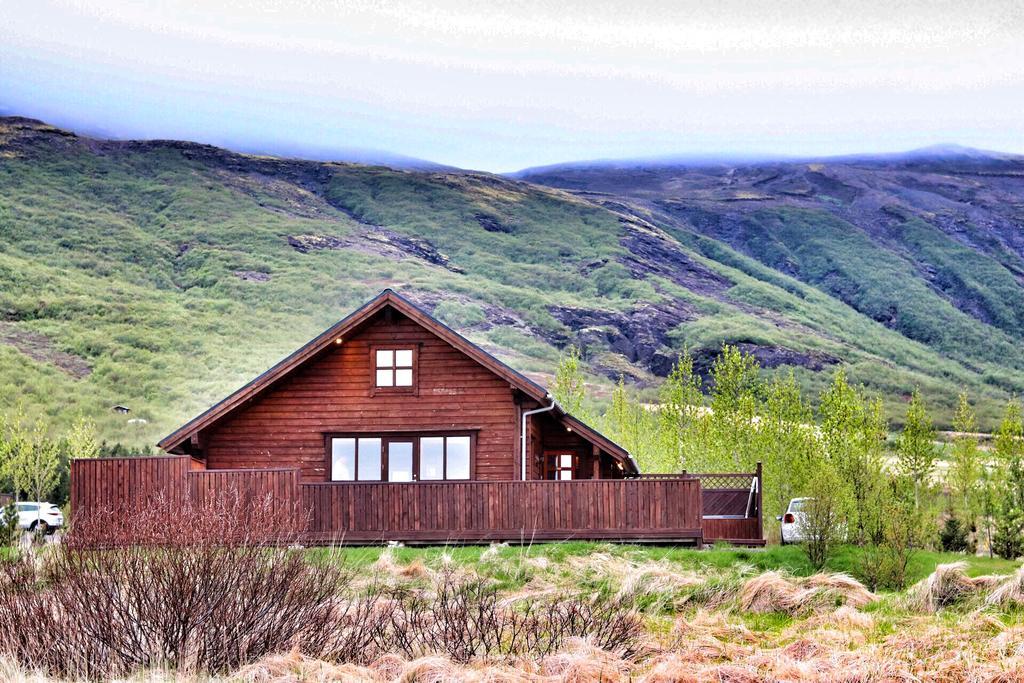 Golden Circle Cabin, Hot Tub Villa Гейсир Екстериор снимка